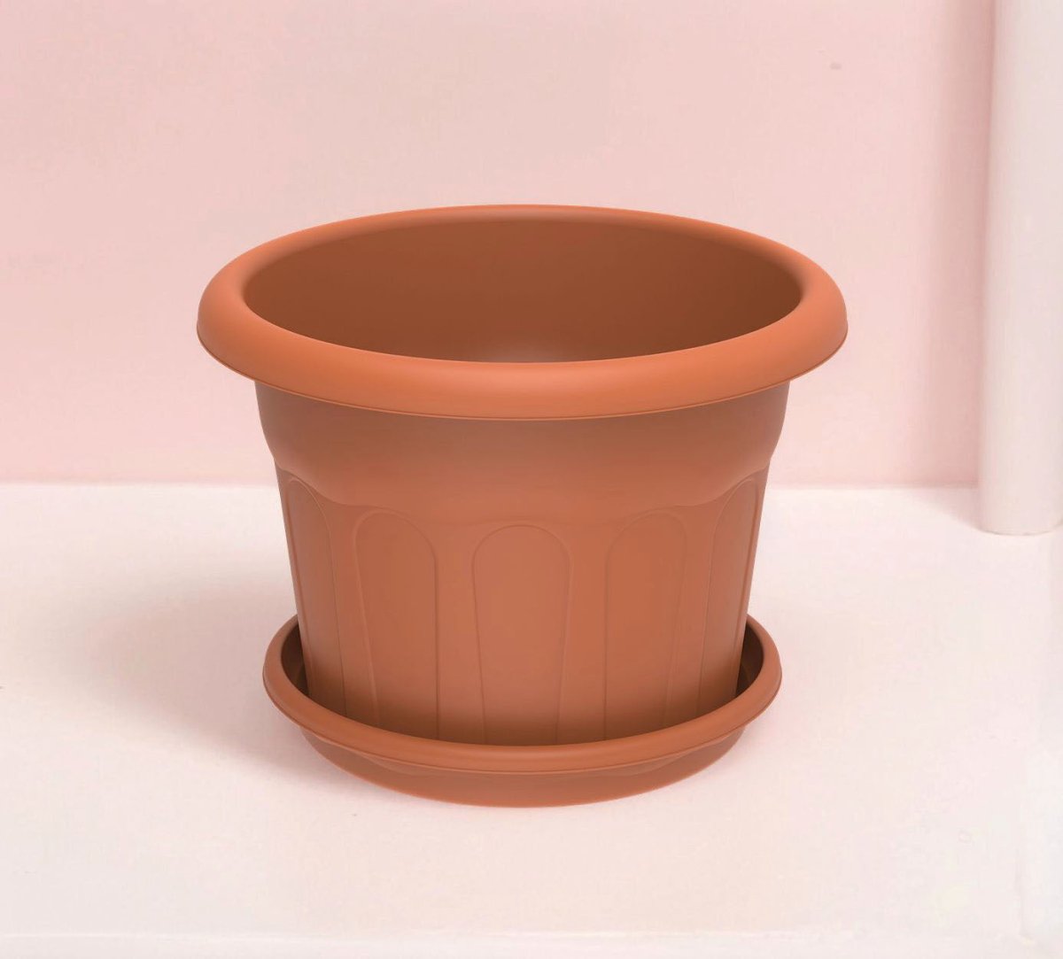 Cosmoplast Round Planter 28" W/Tray - Greensouq -