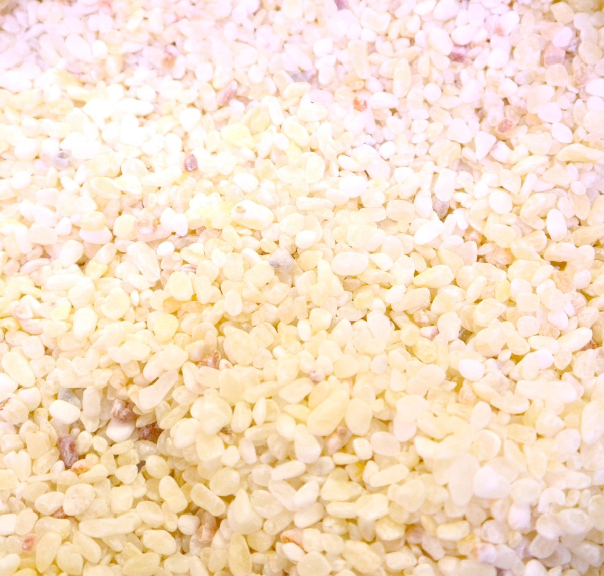 Crystal White Pebbles – 3/8 Inch (10mm) 20Kg | Premium Decorative Stone - Greensouq -