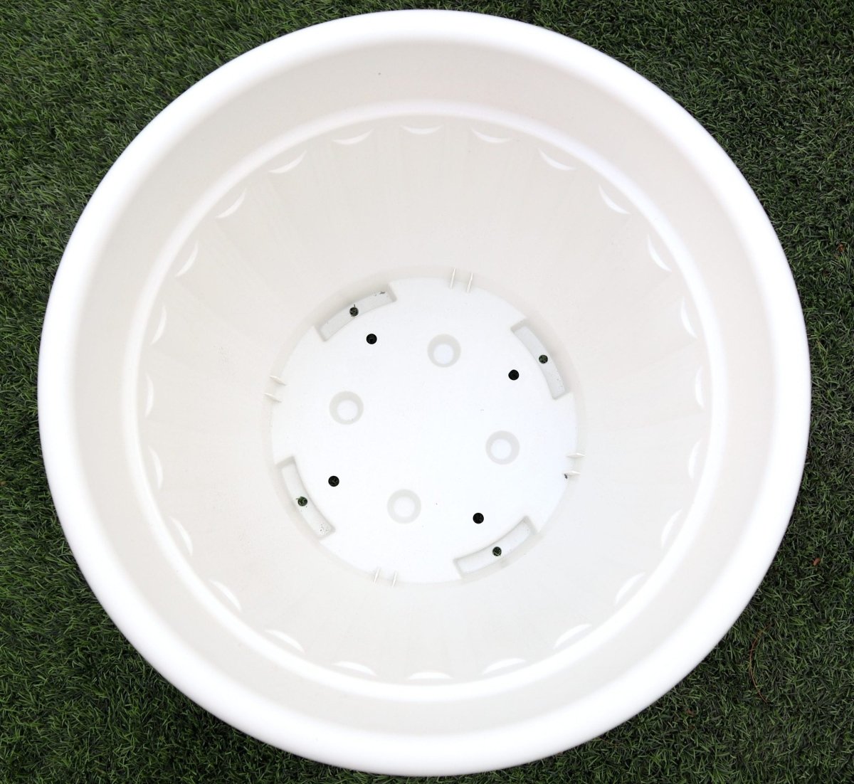 Plastic Flower Pot | Outdoor Round Plastic Planter - Greensouq -