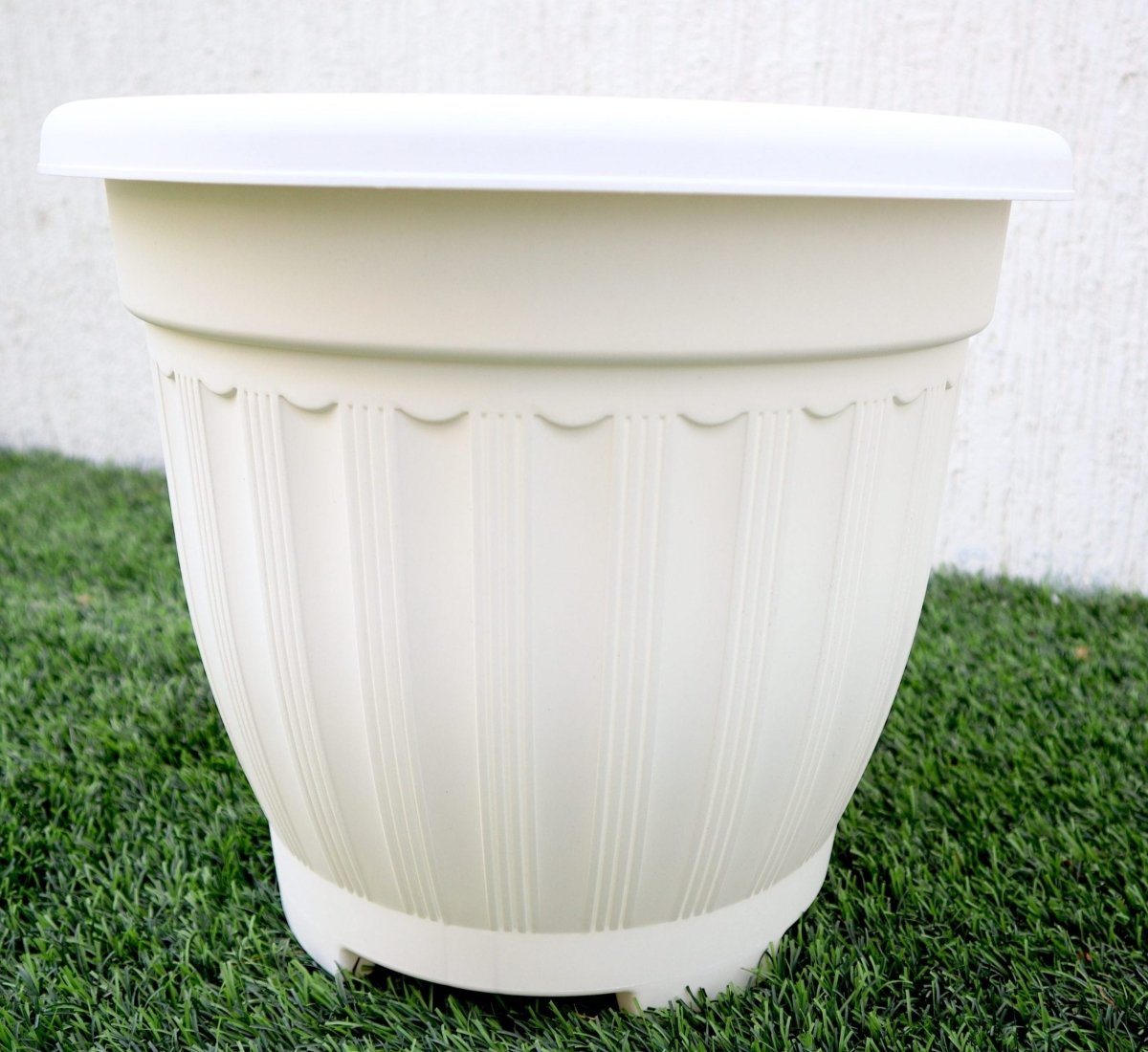 Plastic Flower Pot | Outdoor Round Plastic Planter - Greensouq -