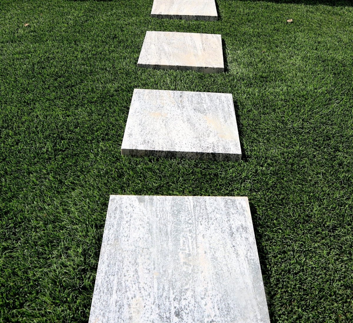 Dubai Garden Square Stepping Stones 30x30cm - Greensouq -