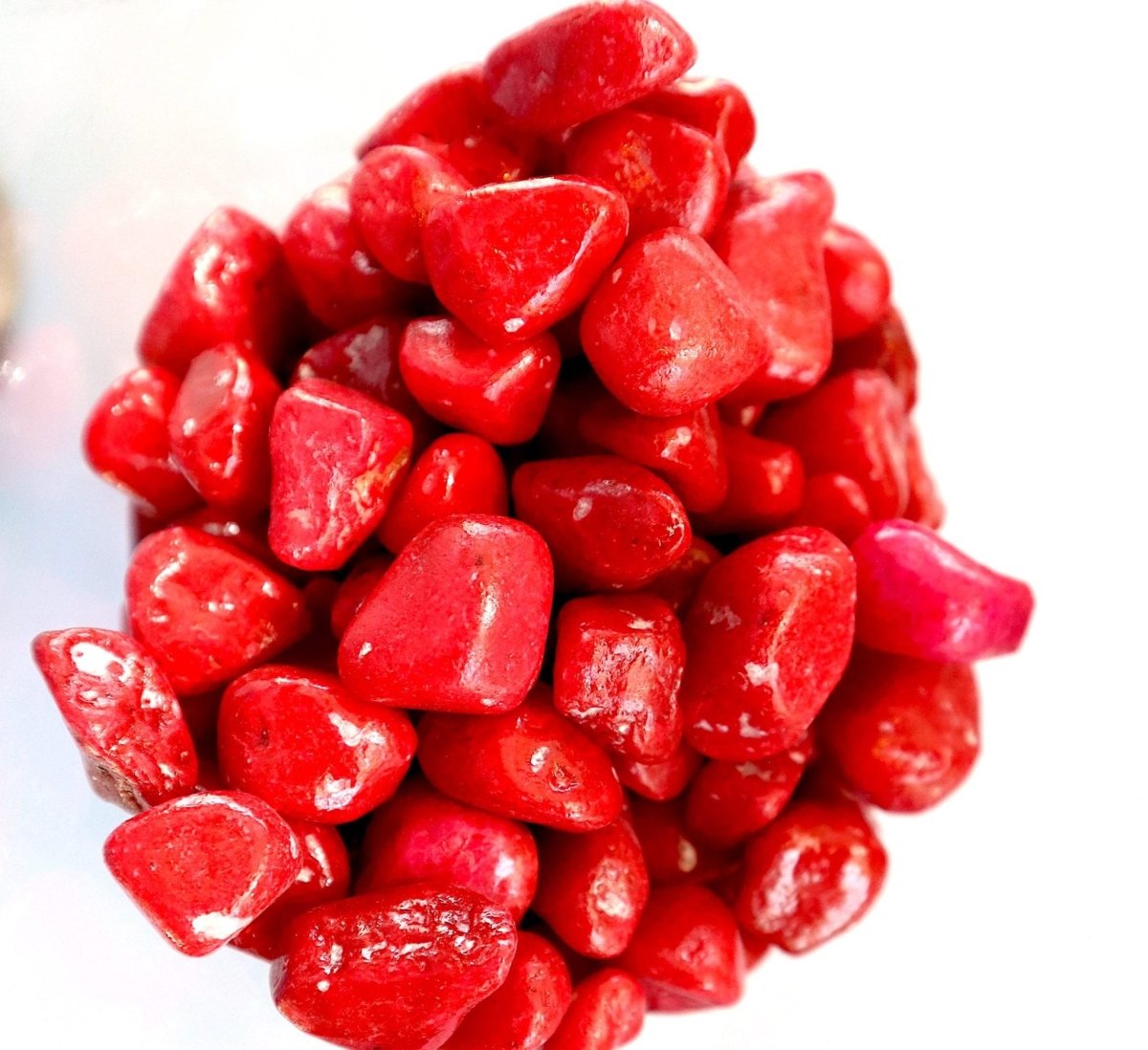 Red Aquarium Pebbles | Red Decorative Painted Pebbles "Aquarium" 10 - 15mm - Greensouq -