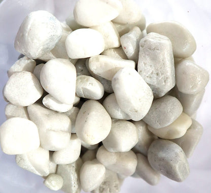 White Aquarium Pebbles | White Colour Decorative Painted Pebbles "Aquarium" 10 - 15mm - Greensouq -